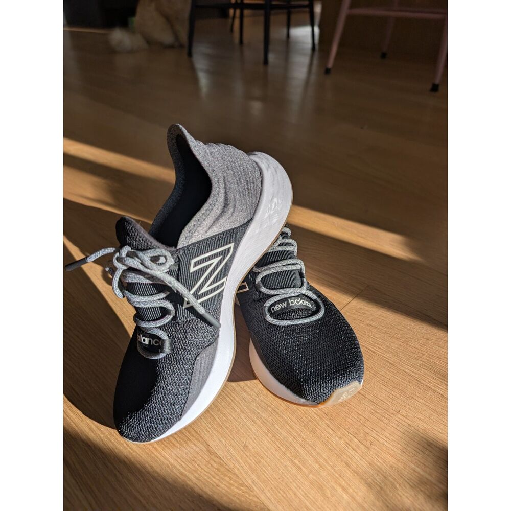 New Balance Fresh Foam Roav Black Light Aluminum Running Shoes sZ 5